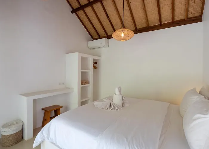 Villa 3br Joglo Catalina - Family Gataway - Heart Of